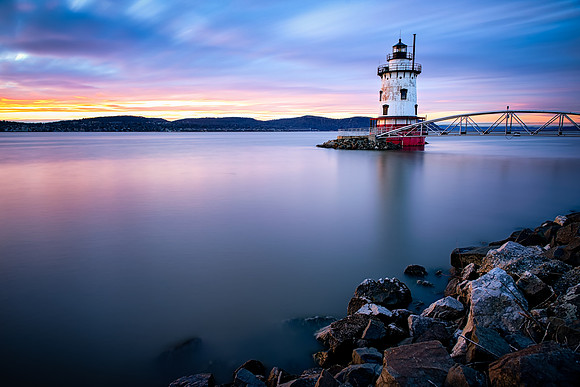 Tarrytown Light IV